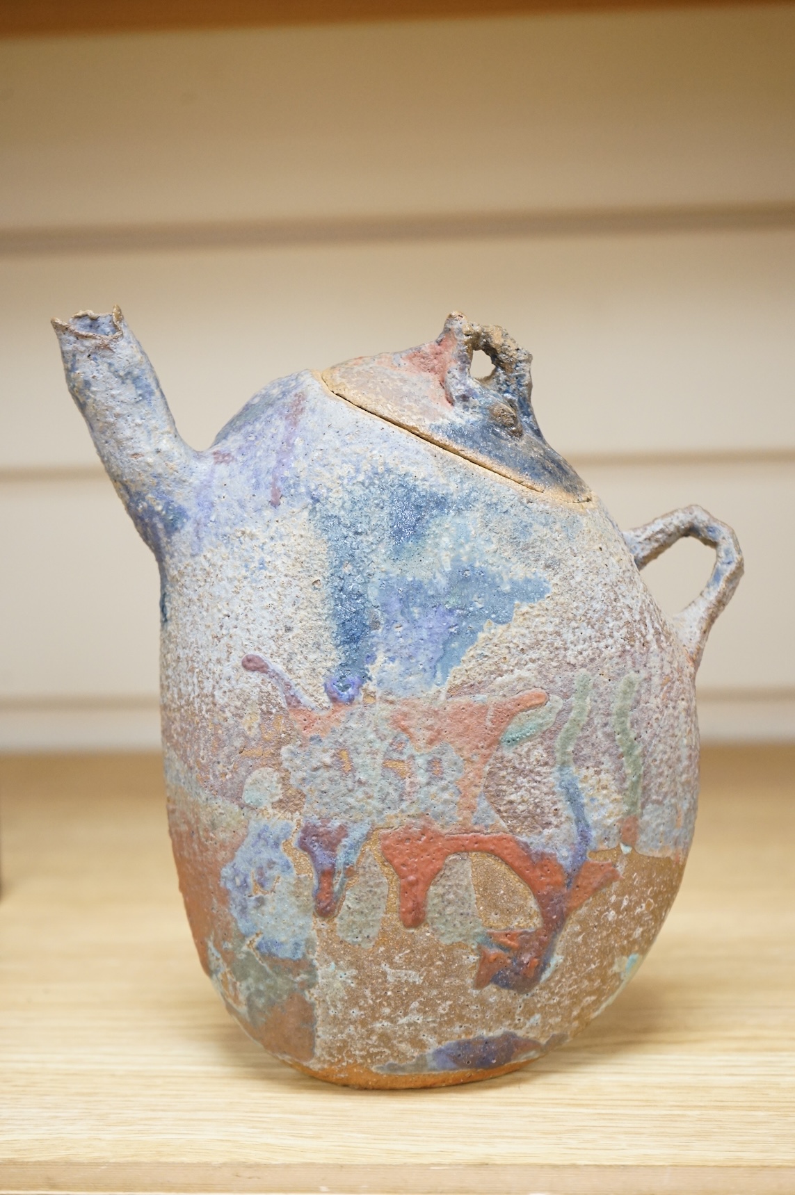 Julia Cardnell, a Studio pottery lidded teapot, 20cm